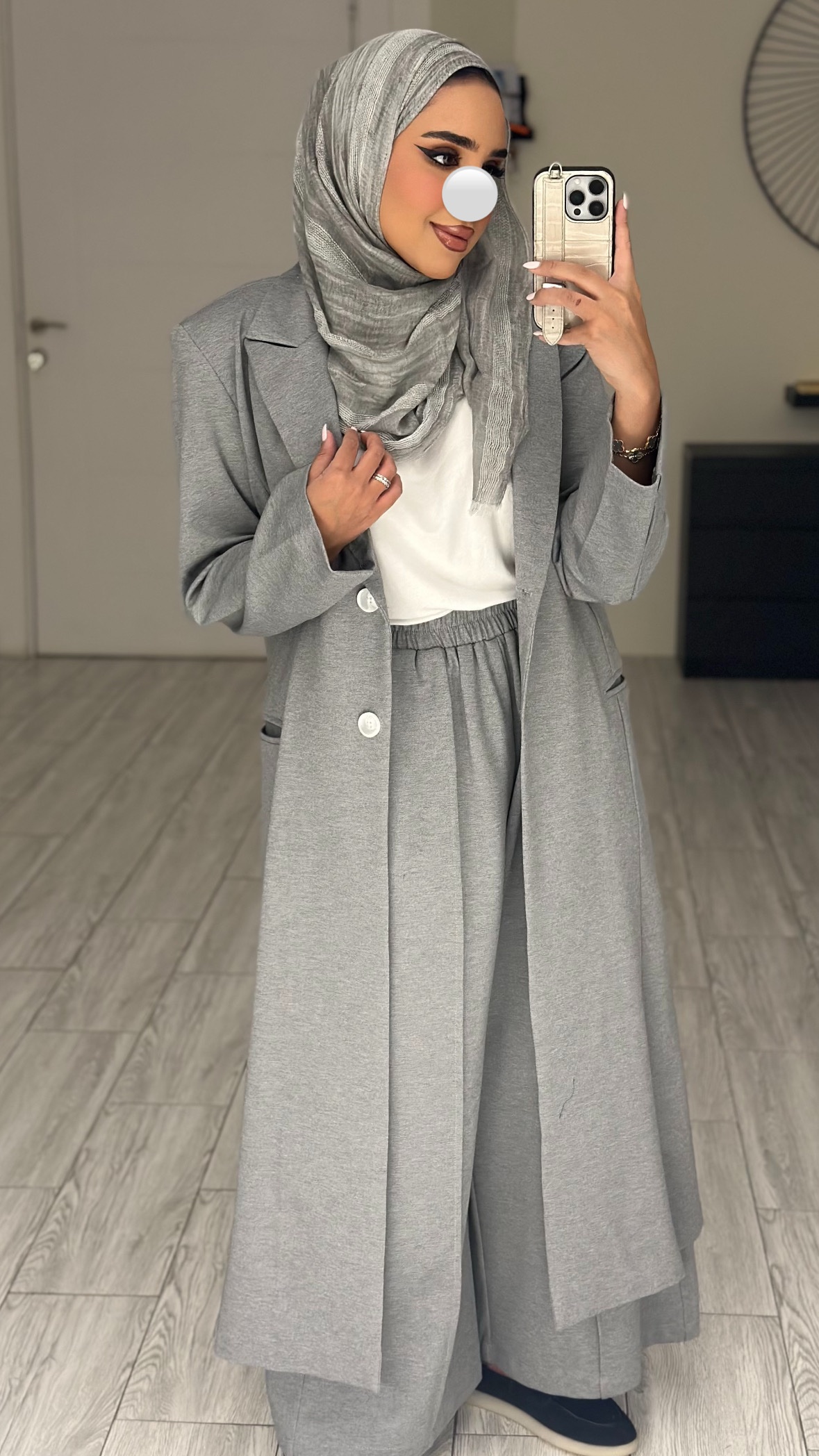 Light Grey Set - الصورة 6